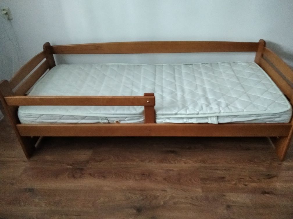 Підліткова ліжко