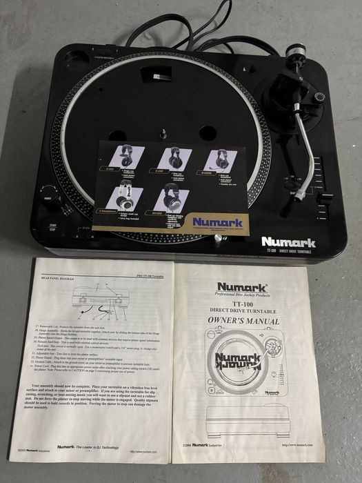Vendo gira discos Numark T-100 a funcionar
