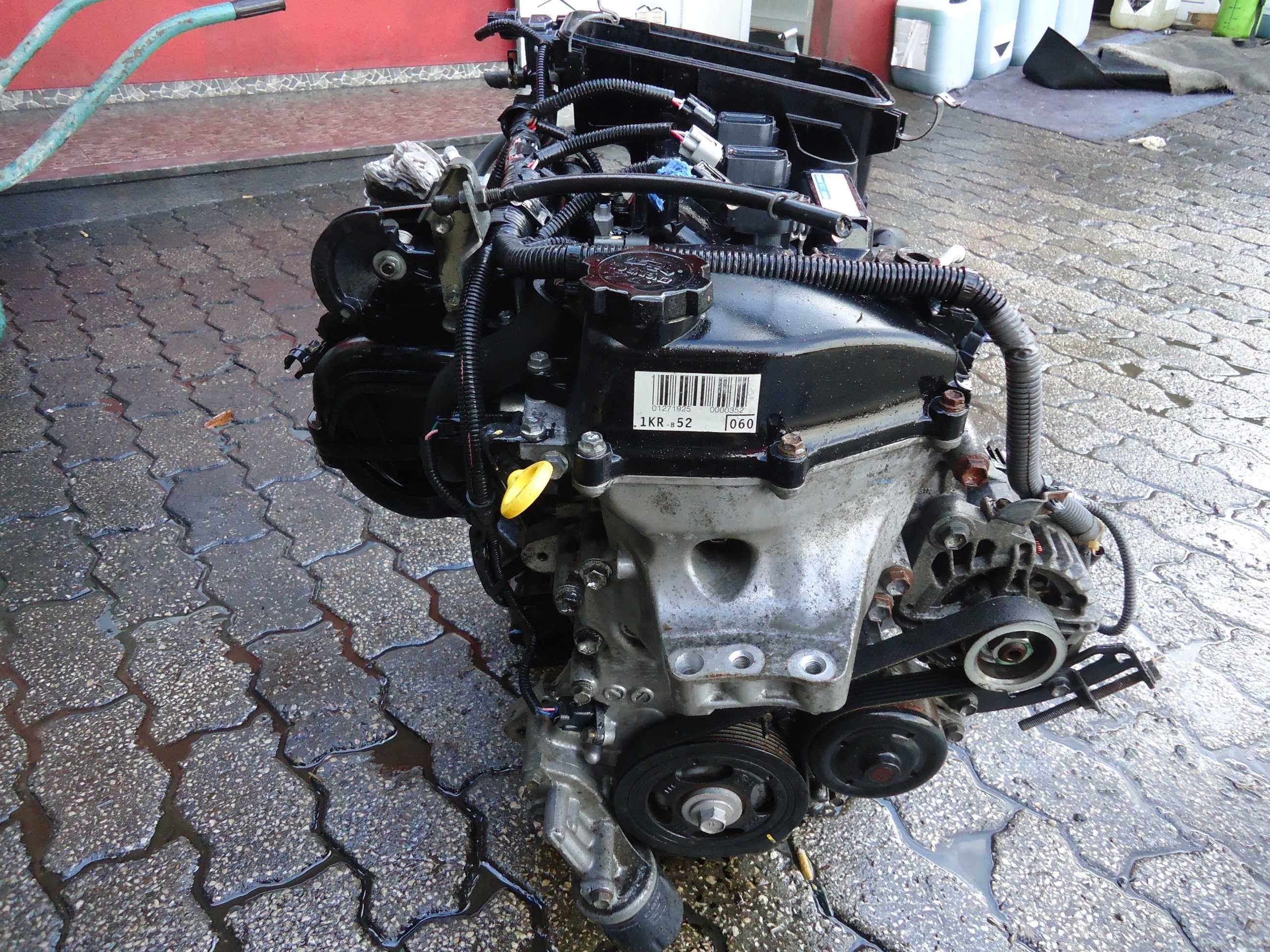 Motor Toyota 1.0I (1KR)