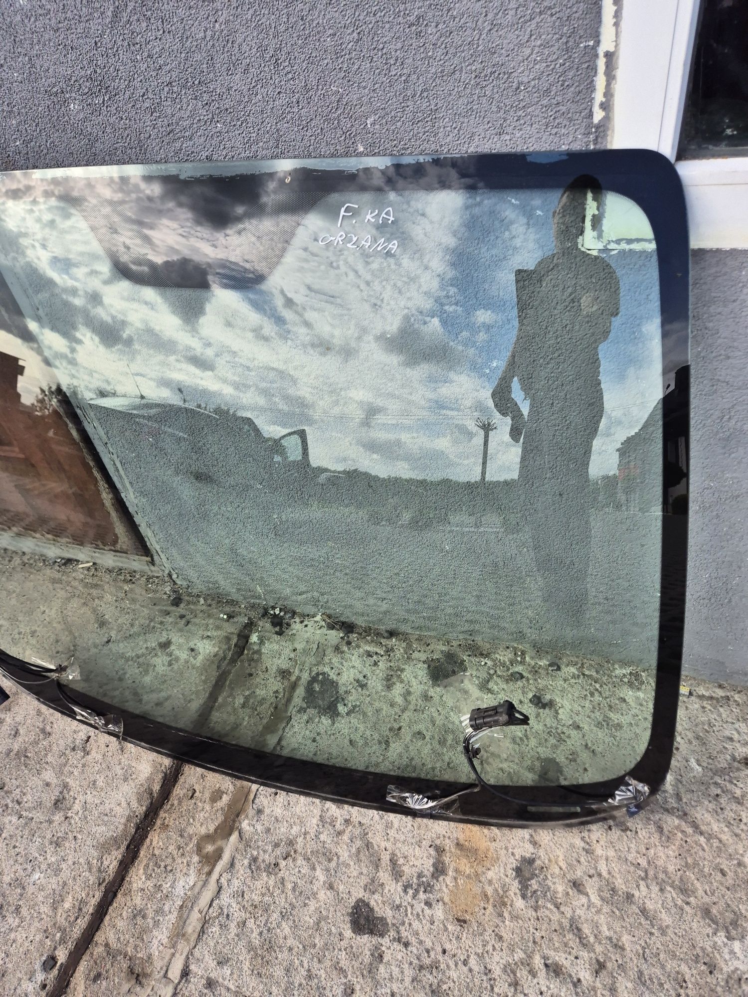 Szyba przednia czołowa podgrzewana ford Ka mk2