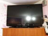 Telewizor FUNAI 46. Pilot. sprawny