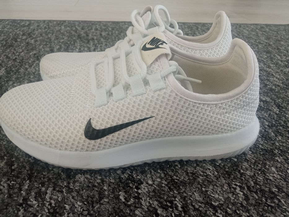 Buty Nike białe lekkie r. 37