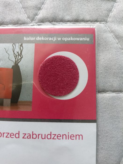 Dekoracja welurowa włącznik światła