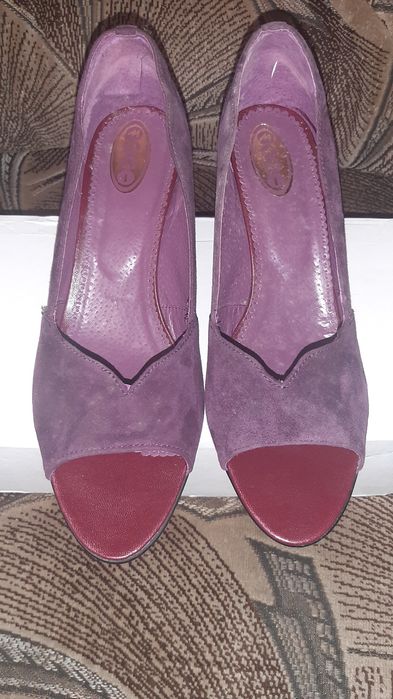 Продам Туфлі замшеві(Італія) р.41 розмір