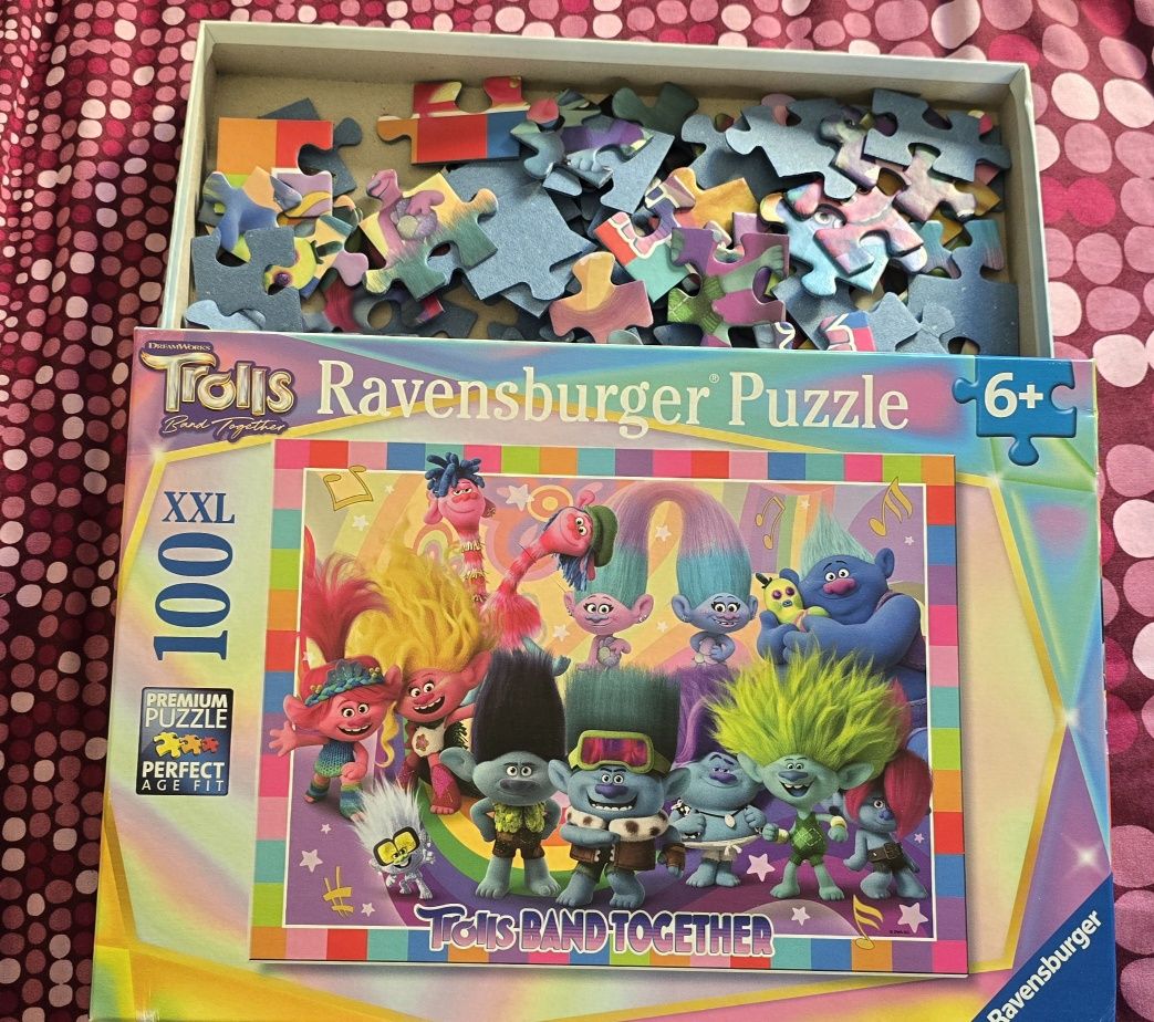 Puzzle 100 peças - Trolls - 6+ Como Novo