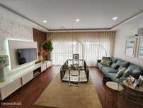 LUXUOSO Apartamento Duplex T3 com Piscina. Torre da Marinha