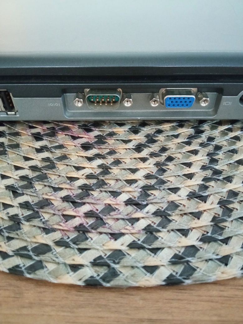Dell latitude d630 port RS 232