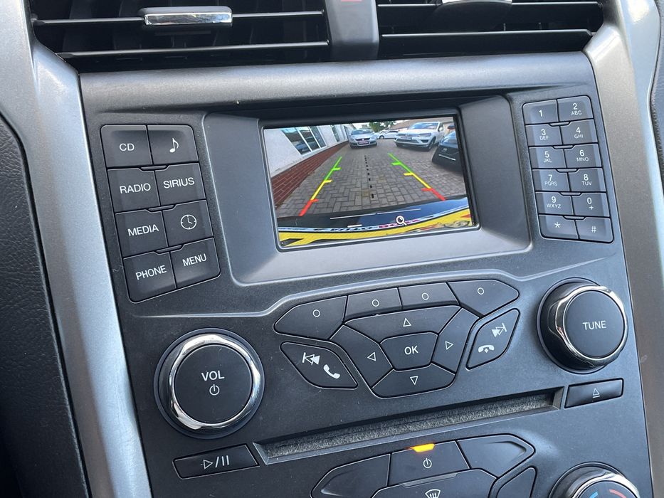 Ford Fusion SE 2017 року випуску