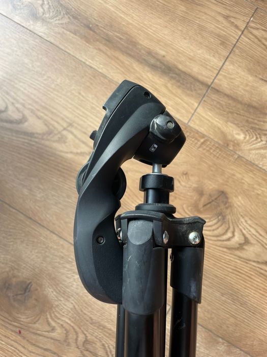 Statyw Manfrotto Compact w bardzo dobrym stanie