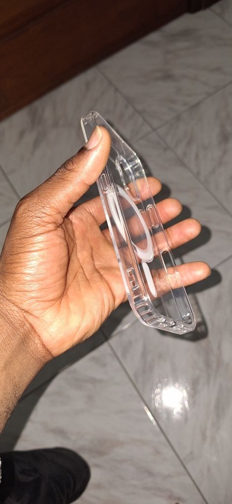 Capa para iPhone 16