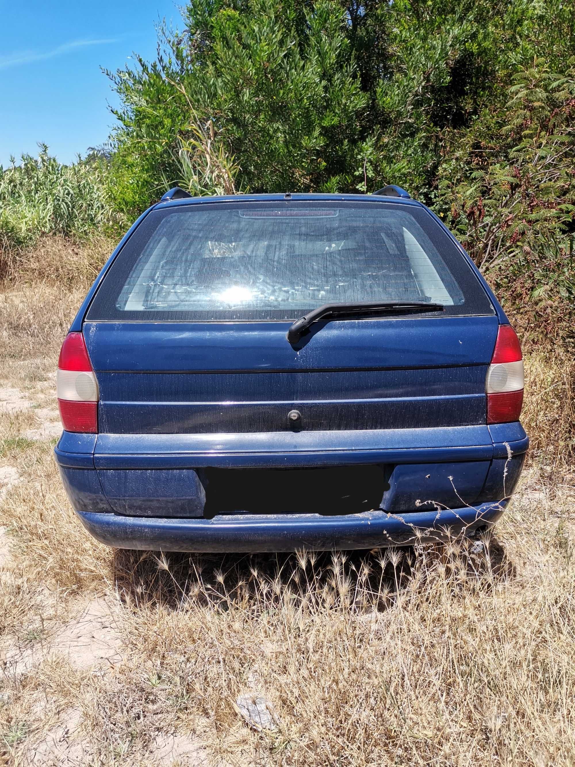 Vendo carro inteiro ou por peças