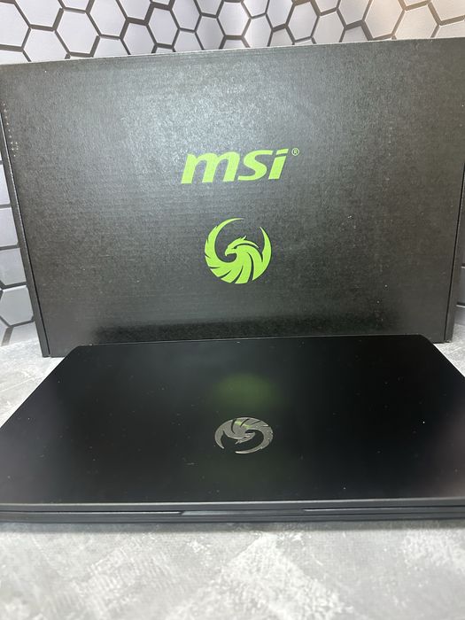 Ігровий ноутбук MSI Bravo 17