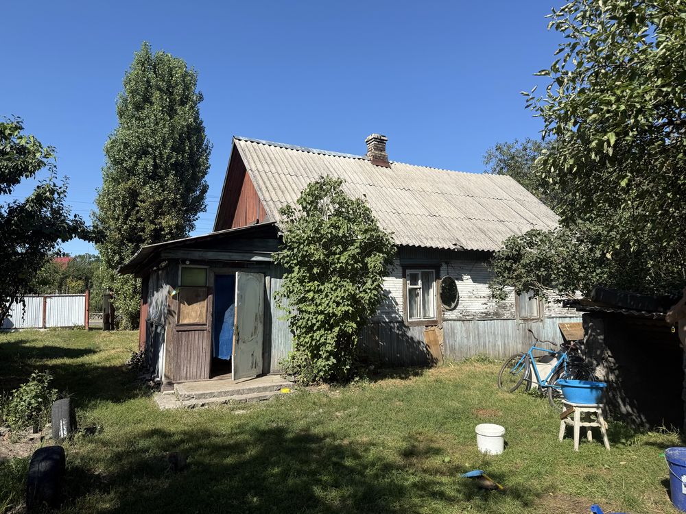Будинок .Тетерів 10 хв пішки .ціна без комісіі для покупця