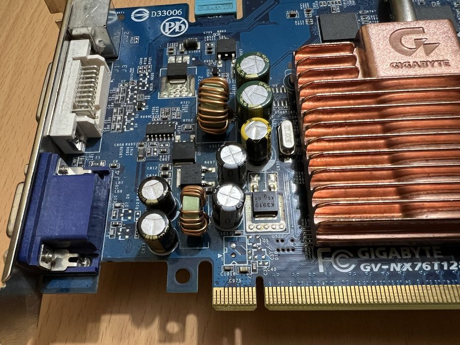 Відеокарта Gigabyte GV-NX76T128D-RH PCI-Ex 128 MB