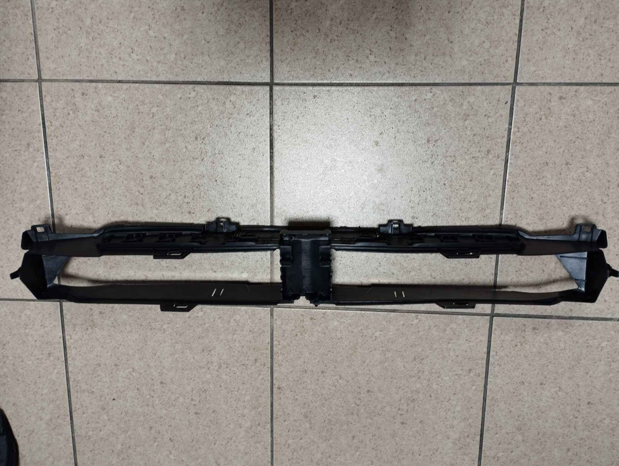 BMW X3 G01 X4 G02 нижні жалюзі радіатора повітропровід 51647397473