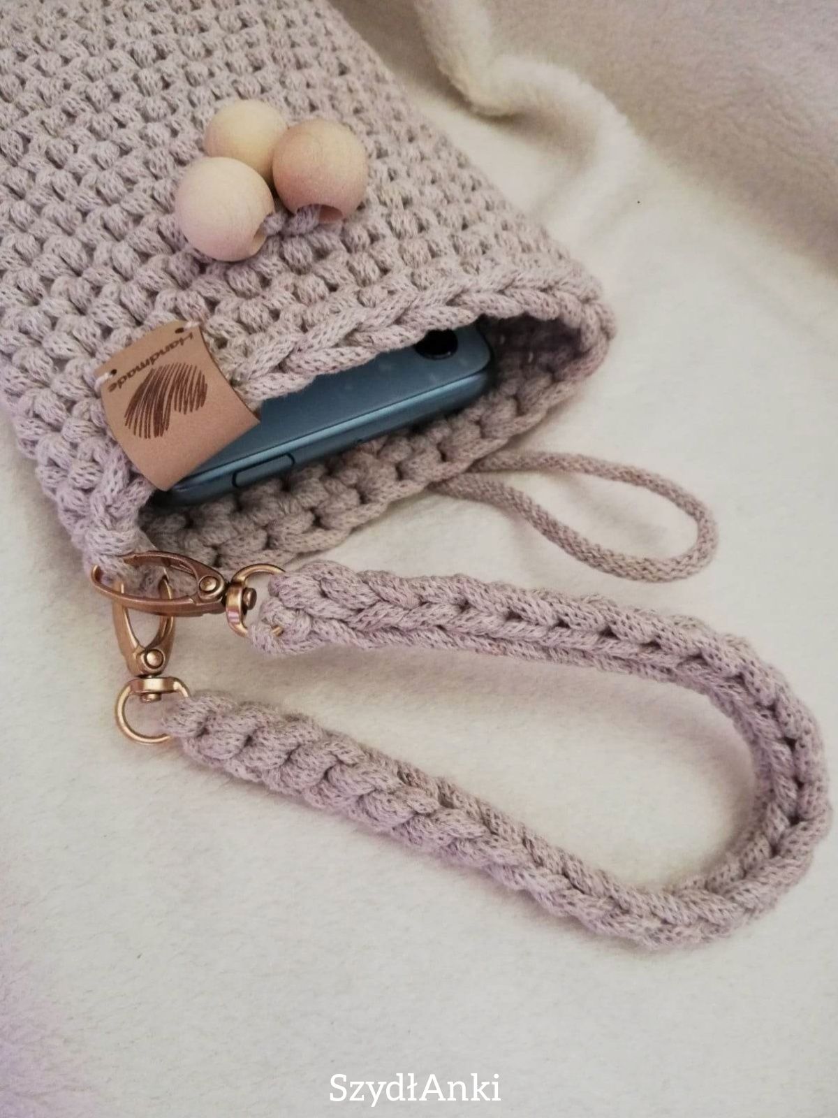 Etui na telefon handmade na szydełku