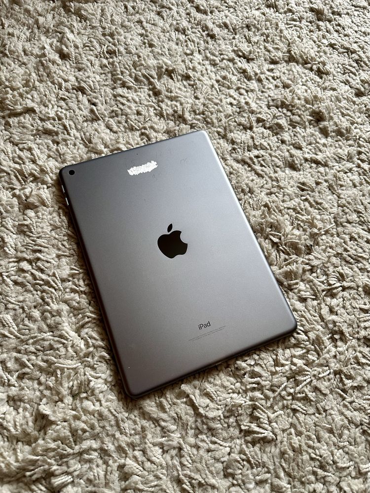 Apple iPad 5 128 гб планшет