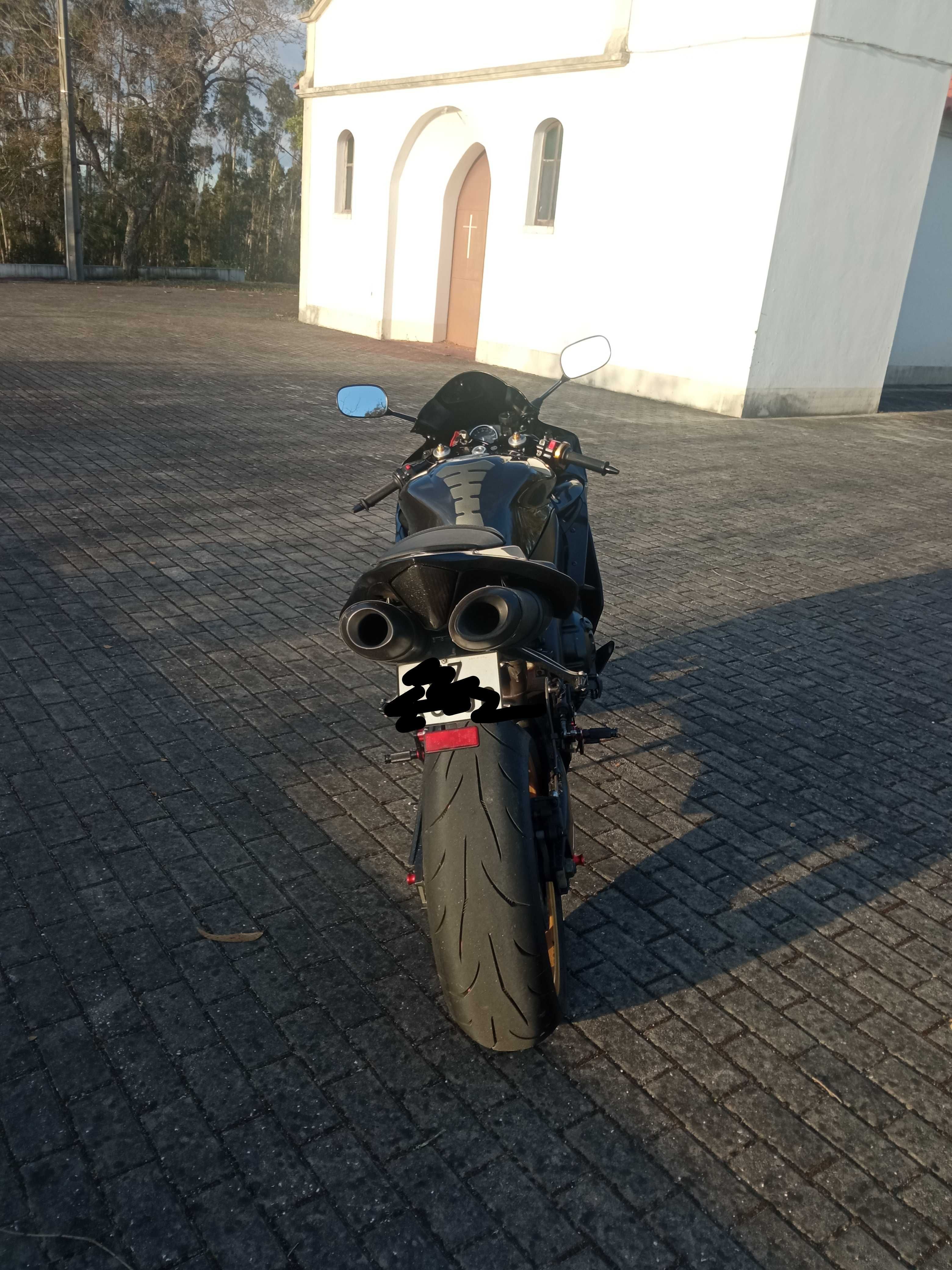 Yamaha YZF R1 2005