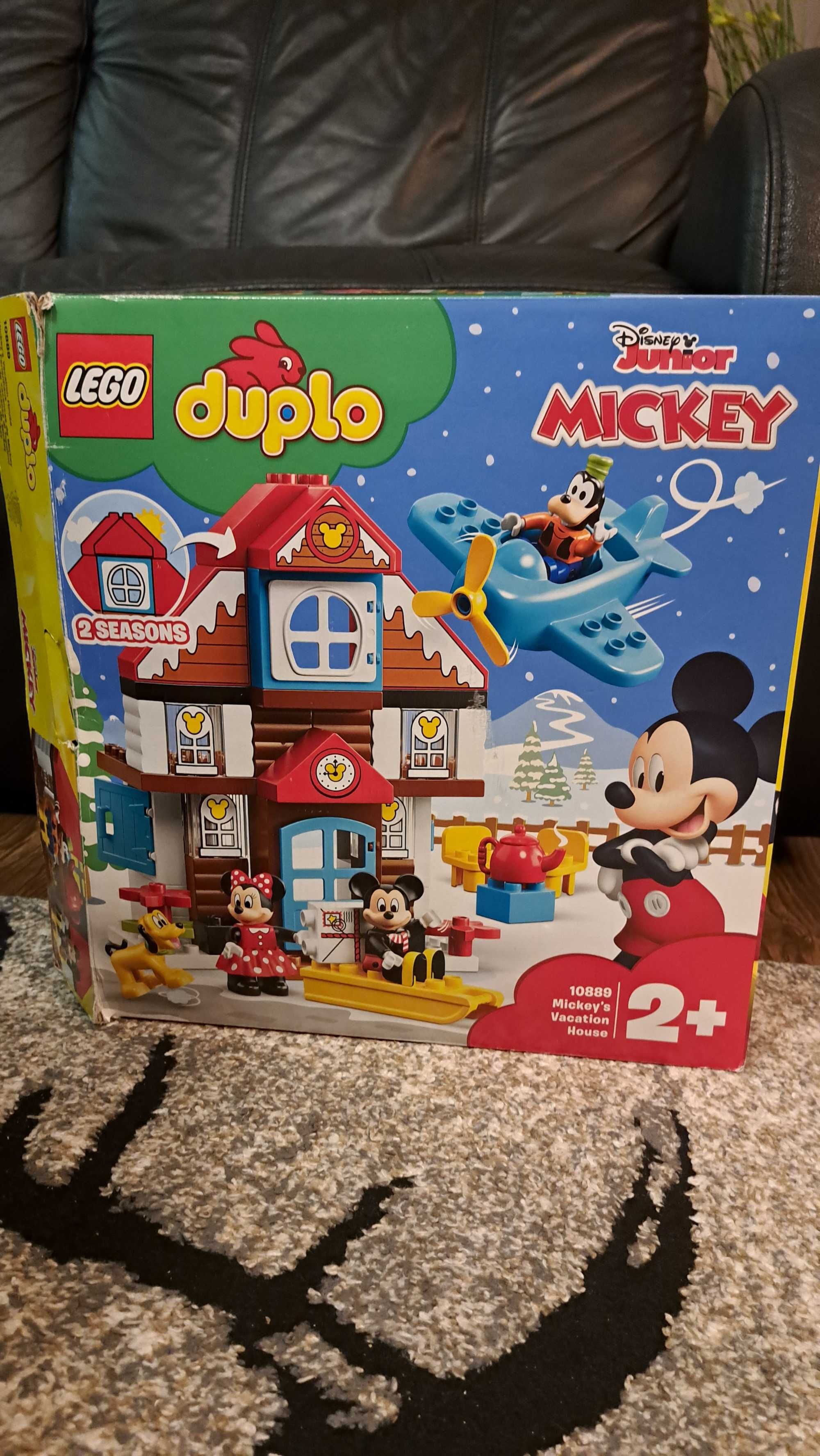 Prezent na Mikołaja LEGO Duplo Domek świąteczno/wakacyjny Myszki Miki