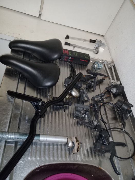 45€ várias peças de bicicleta em bom estado posso vender á unidade