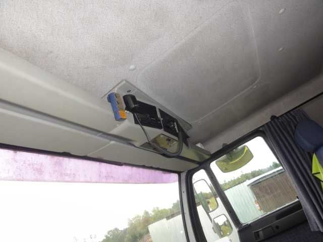 MAN le 220 C pomoc drogowa