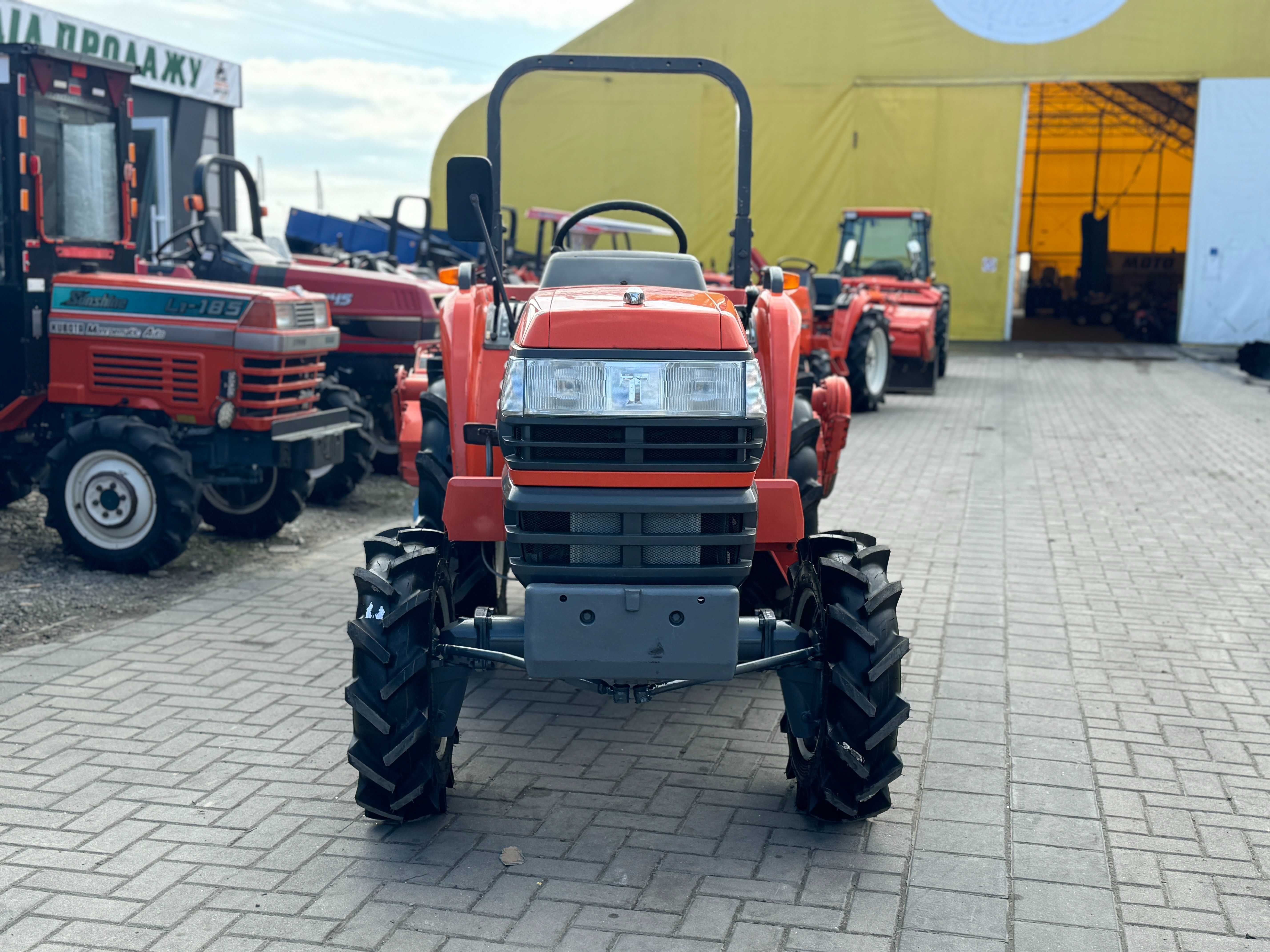 Японський мінітрактор KUBOTA T-22 + фреза