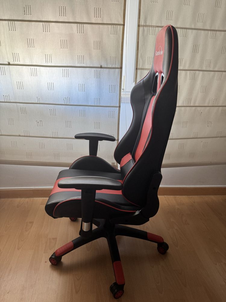 Cadeira Gaming Vermelha e preta
