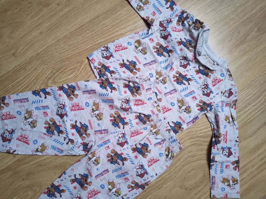 Piżama chłopięca rozmiar 98