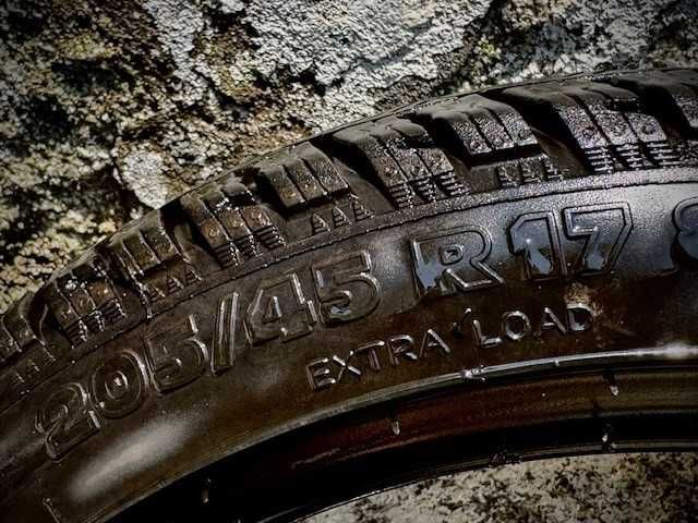 Pneus Dunlop 205/45 R17 runflat com apenas 2000 km