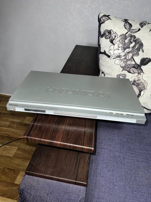 Продам DVD плеер