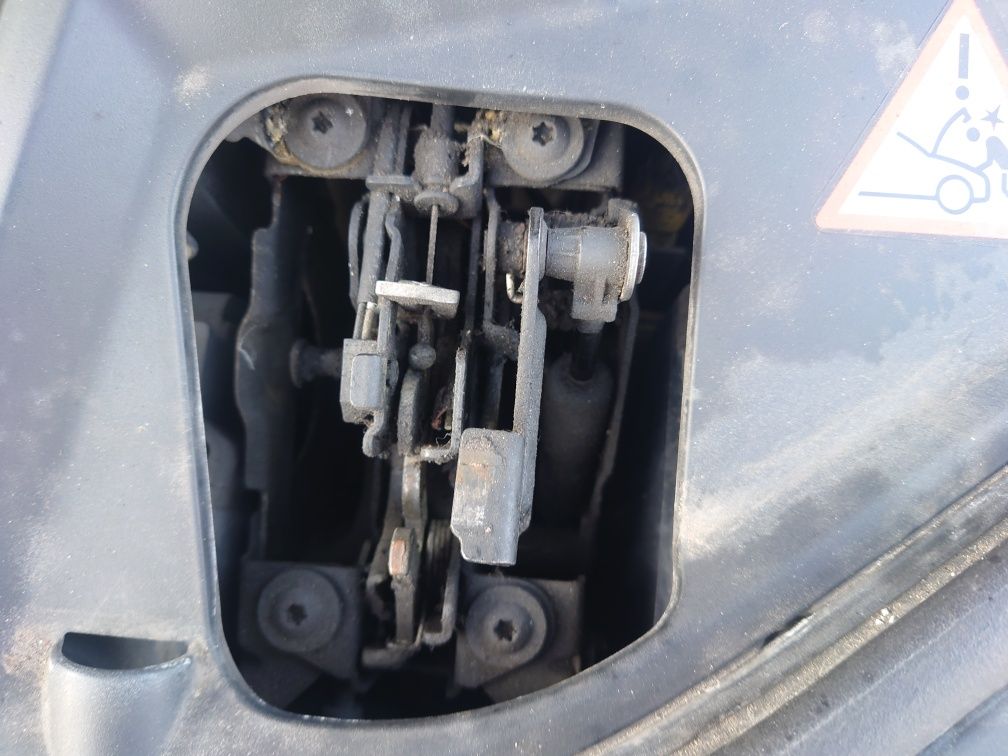 Maska zamki naboje BMW F10 f11 kolor a76