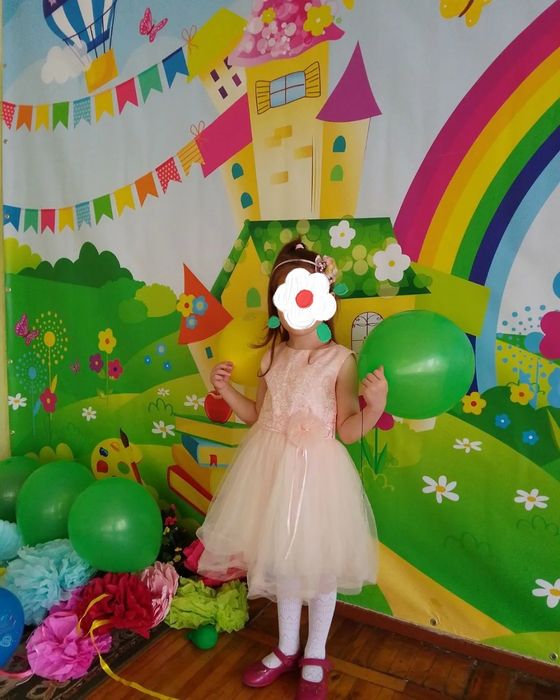 Святкова сукня для дівчинки