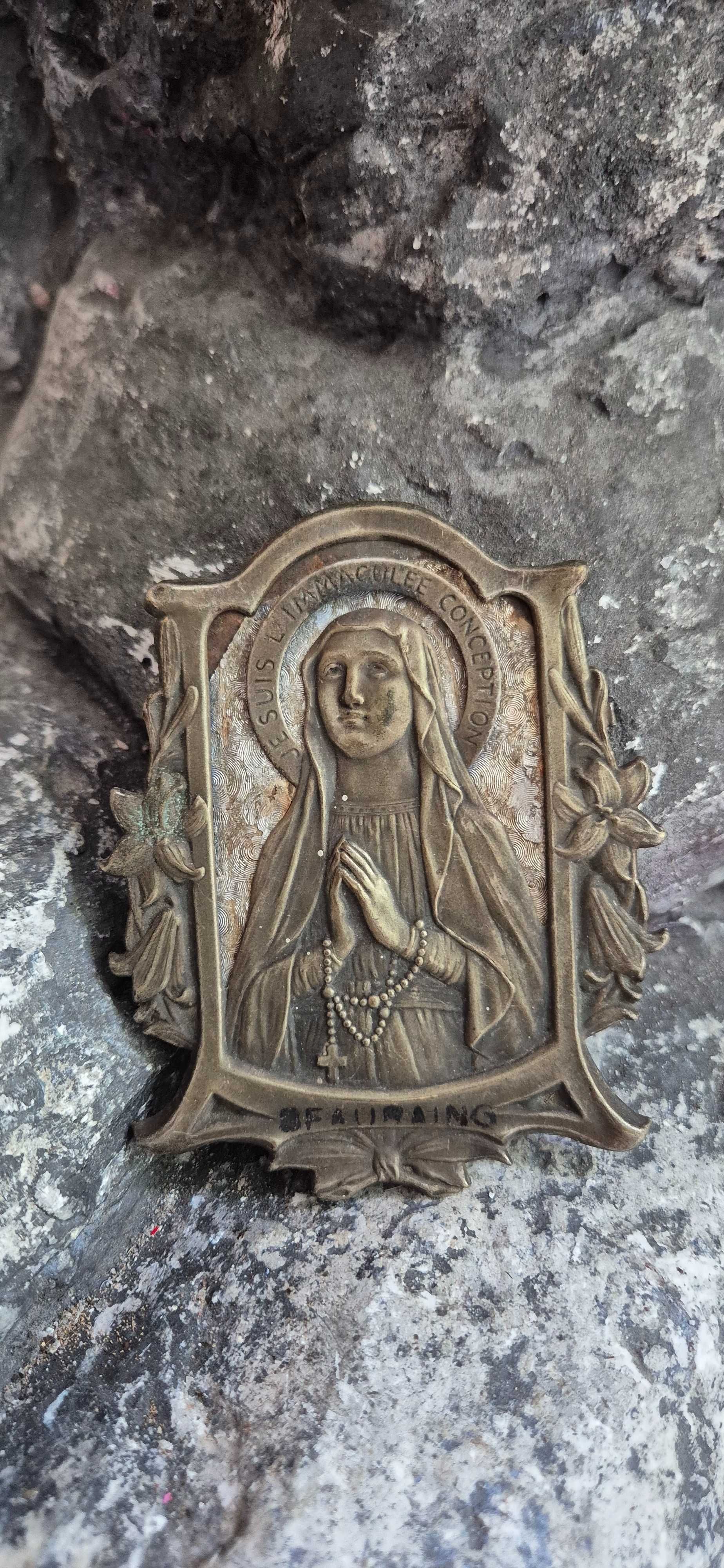 Relief płaskorzeźba Matka Boska z Lourdes antyk mosiądz