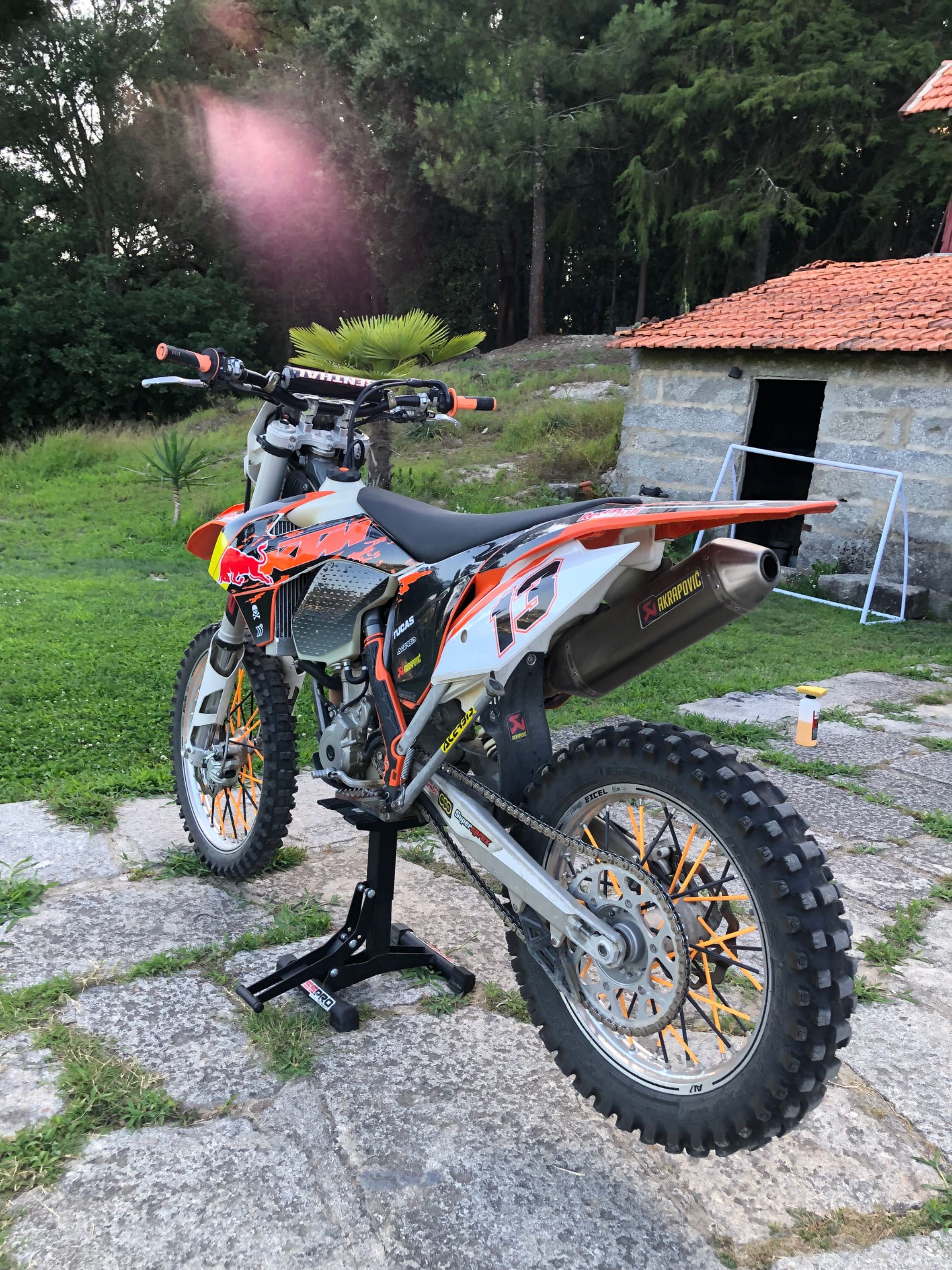 KTM 350 EXC em muito bom estado MOTA de Pequenos passeios