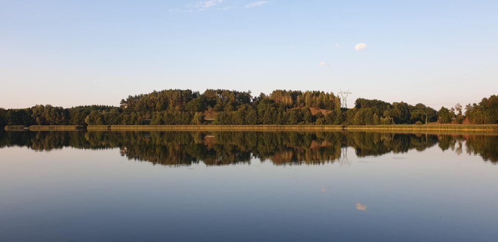 Dzialka z domkiem nad jeziorem