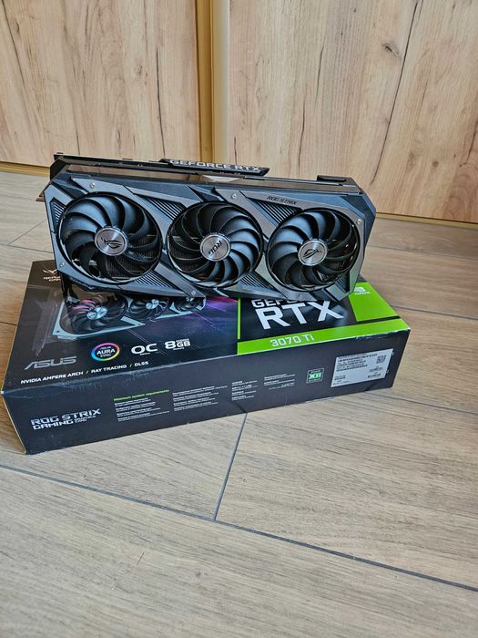 ASUS GeForce RTX 3070 Ti RoG StriX OC 8GB GDDR6X