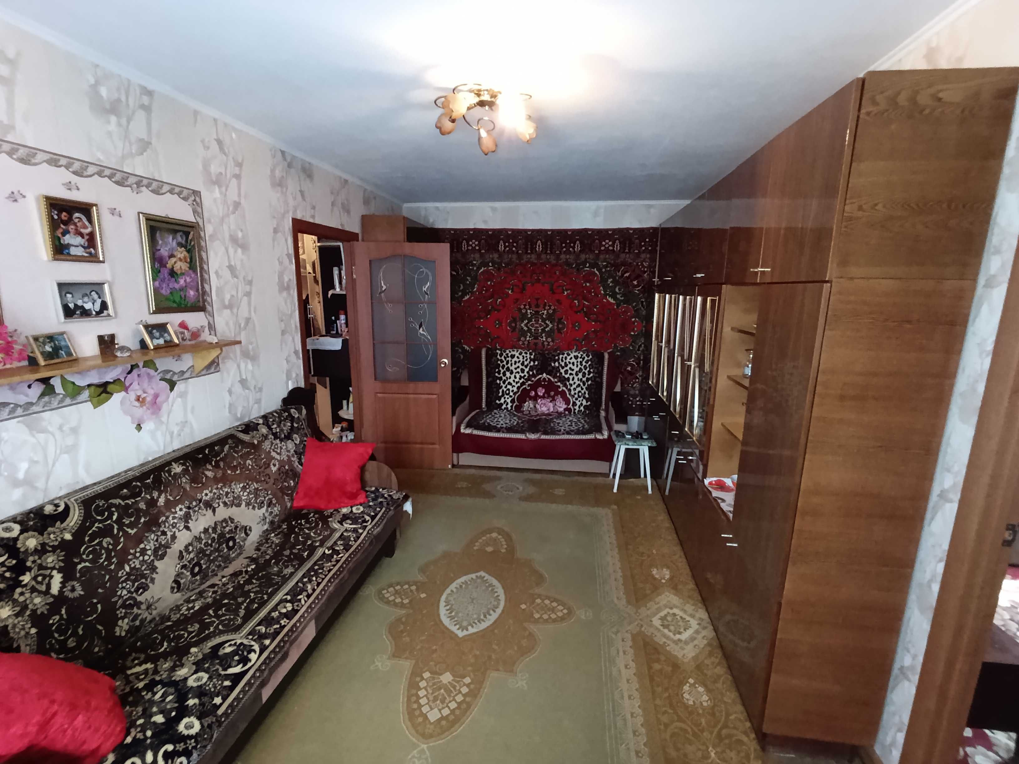 Продам 2-ком квартиру г. Буча ул. Полевая ЦЕНТР, этаж 2, общ. 45 м2