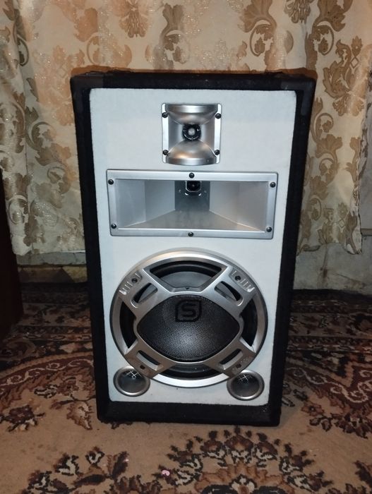 Продам колонку з підсвіткою 400вт