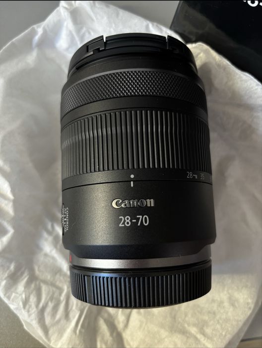 Об'єктив Canon RF 28-70mm f/2.8 IS STM