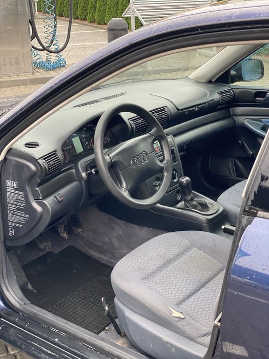 Продам/обмін audi a4b5 1.8