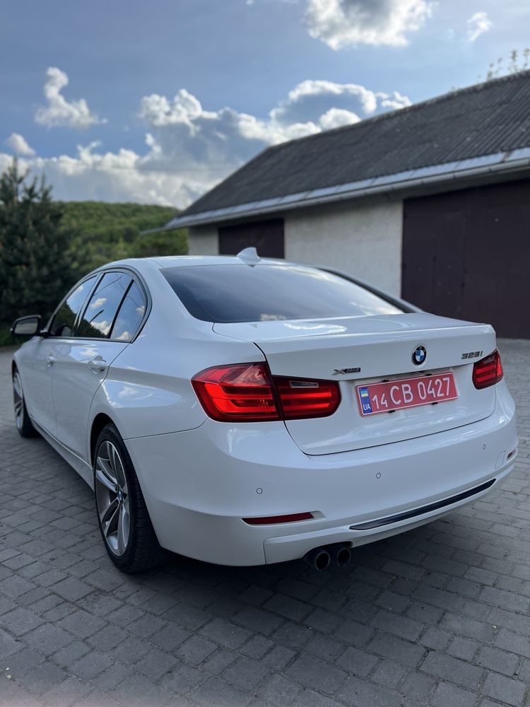 Bmw 328i повний привід