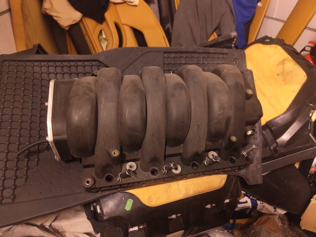 BMW E38 E39 E46 E36 M62B44 M60B40 kolektor ssący oil catch tank
