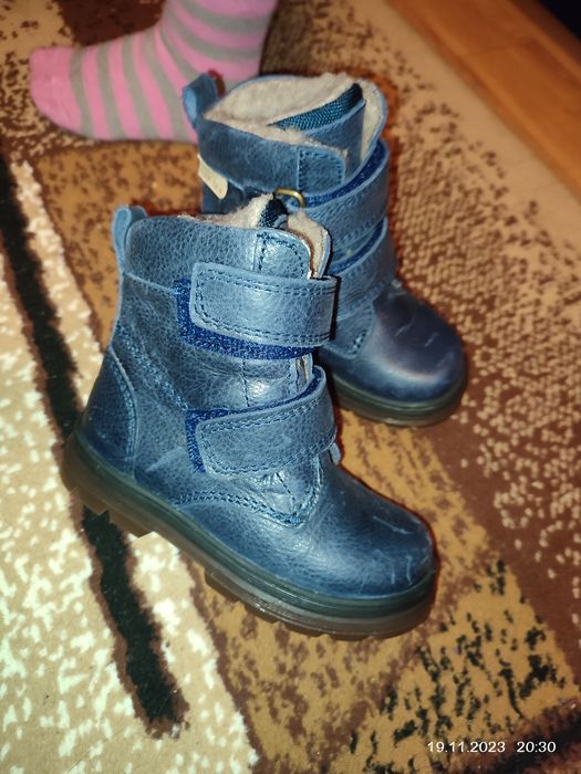 Продам зимние сапожки на мальчика 24
Цена150 грн