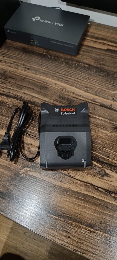 Зарядний пристрій Bosch GAL 12V-40 Professional