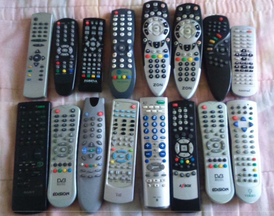 Lote de 16 comandos remotos