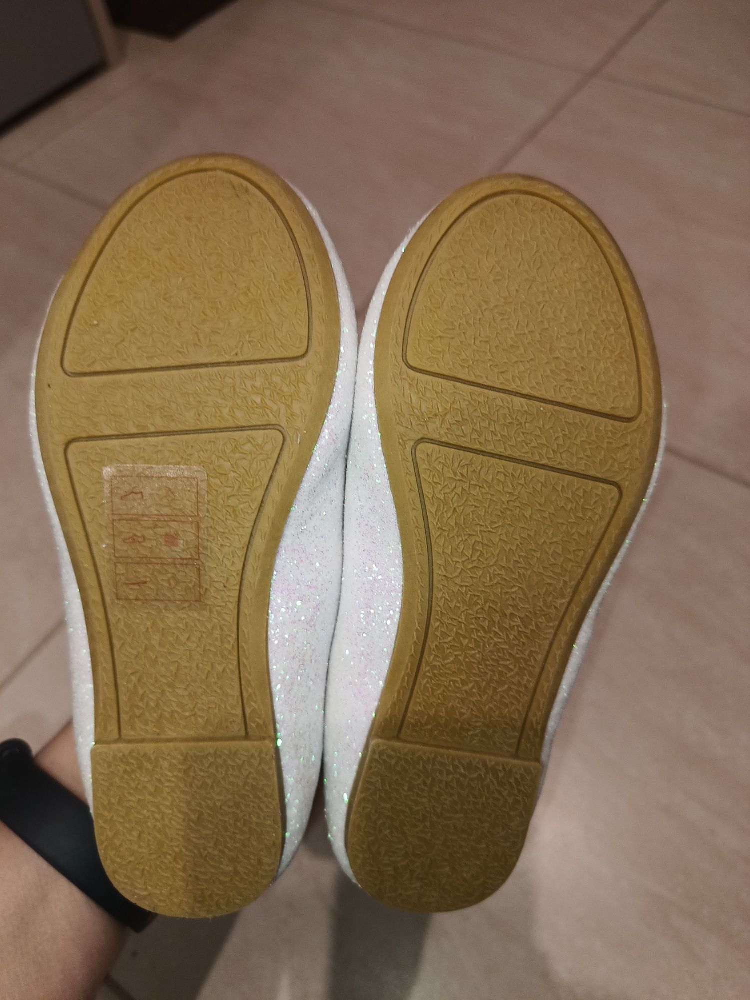Buty balerinki 26 Reserved srebrne nowe !!!