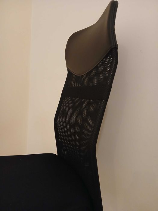 Krzesło biurowe BILLUM Jysk siatka - czarne