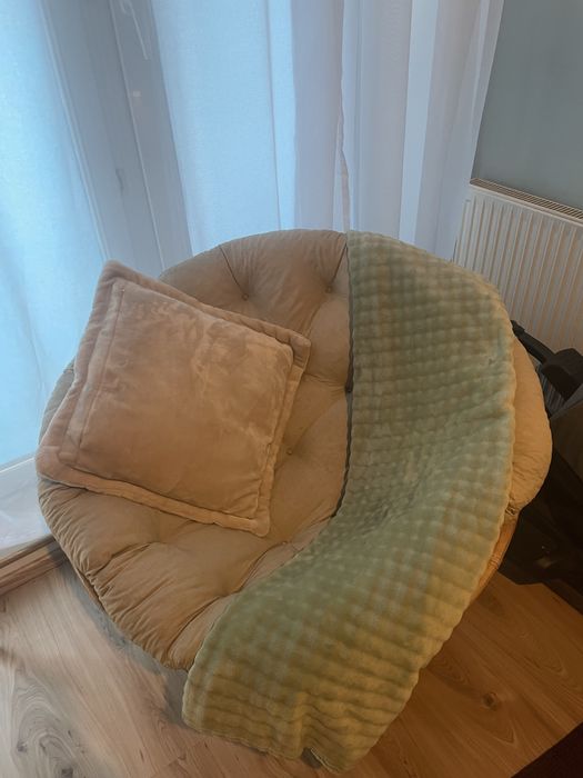 Fotel rattanowy z dużą poduchą, bardzo wygodny