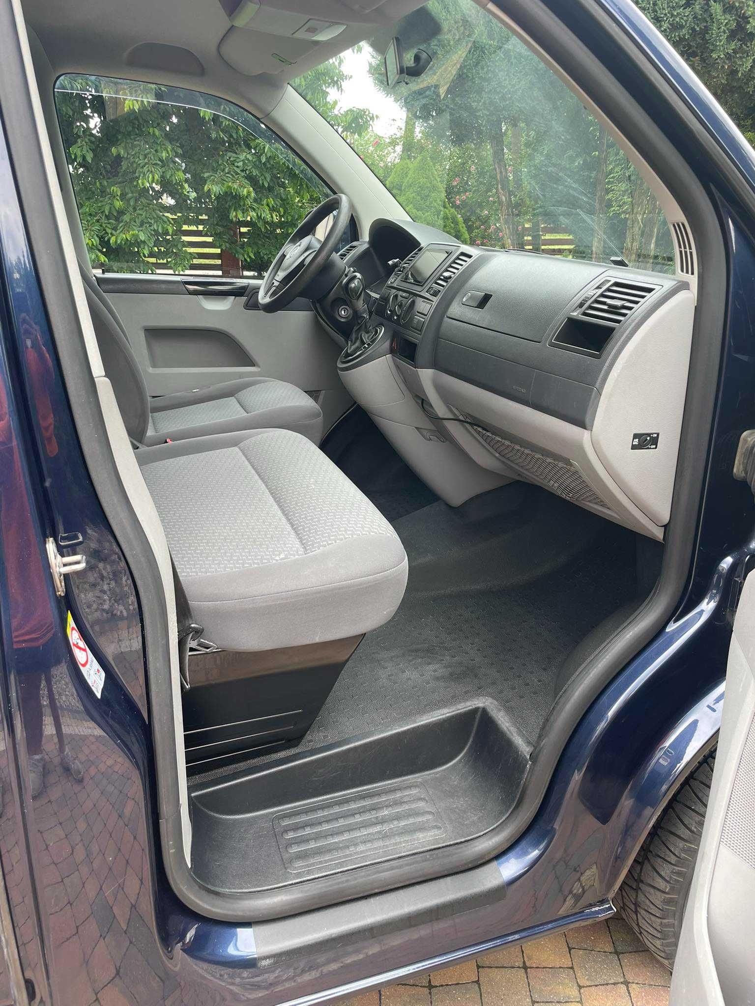 VW T5 2010r 180KM automat DSG 2.0