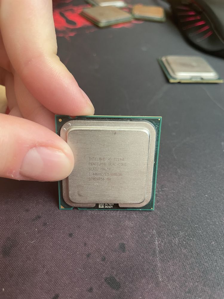 Intel Pentium Dual-Core E2140 SLAEJ ,E2160 SLA3H